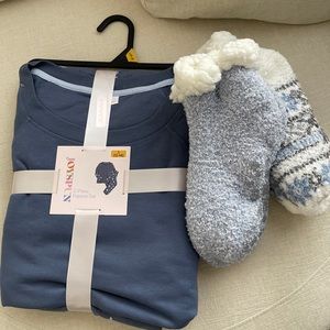 JOYSPUN pajama set with cozy socks (all unworn)